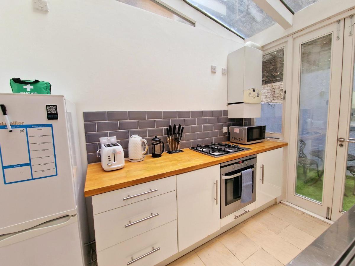 Beautiful Hyde Park Flat By Lancaster Gate Station With Private Back Patio Apartamento Londres Exterior foto