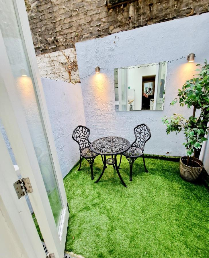 Beautiful Hyde Park Flat By Lancaster Gate Station With Private Back Patio Apartamento Londres Exterior foto